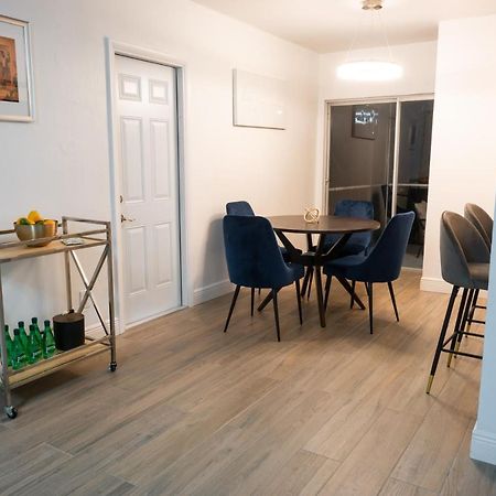 New Star Suite Two North Miami Beach Bagian luar foto