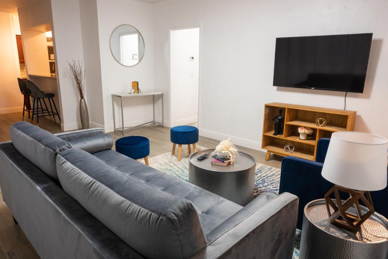 New Star Suite Two North Miami Beach Bagian luar foto